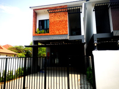บ้านเดี่ยว ศาลจังหวัดเชียงใหม่ :  บ้านเดี่ยว 2 ชั้น บ้านทำเลดี ใกล้เมือง  #C4MG100536 