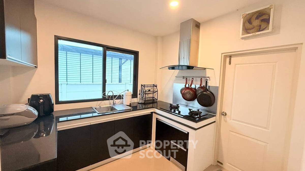 รูป บ้าน 3-ห้องนอน ที่ เซนโทร วงแหวน-จตุโชติ ใน สามวาตะวันตก (ID 2480200) - รูปที่ 4/7