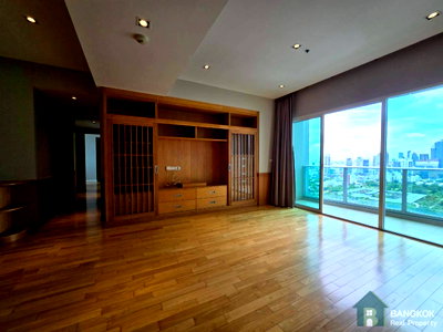 Condos for rent : Millennium Residence  Condo for Rent 3 Bed 