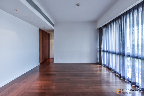 คอนโด Luxury ราคาพิเศษ เดอะ พาโน