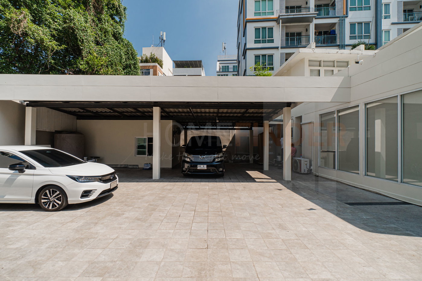 รูป House Sukhumvit 16 2 bedrooms, for rent - รูปที่ 2/44