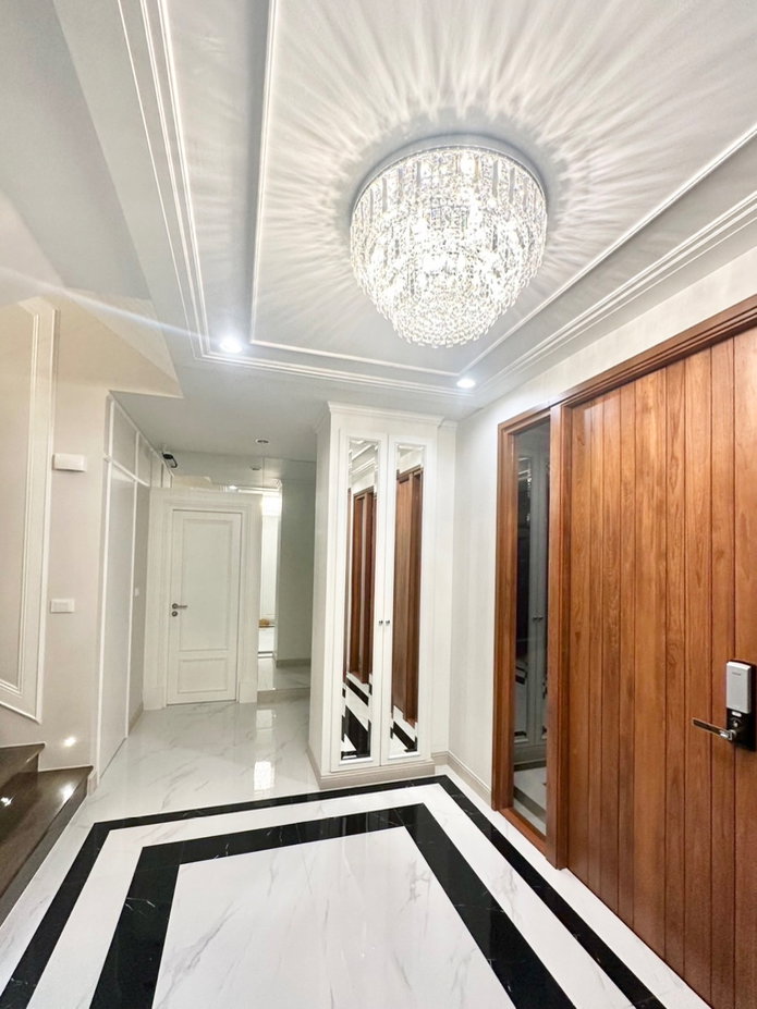 รูป ให้เช่า วนา เรสซิเดนซ์ พระราม9 - ศรีนครินทร์ (Vana Residence) 3 ชั้น พร้อมลิฟท์ ทำเลกรุงเทพกรีฑา - รูปที่ 7/19