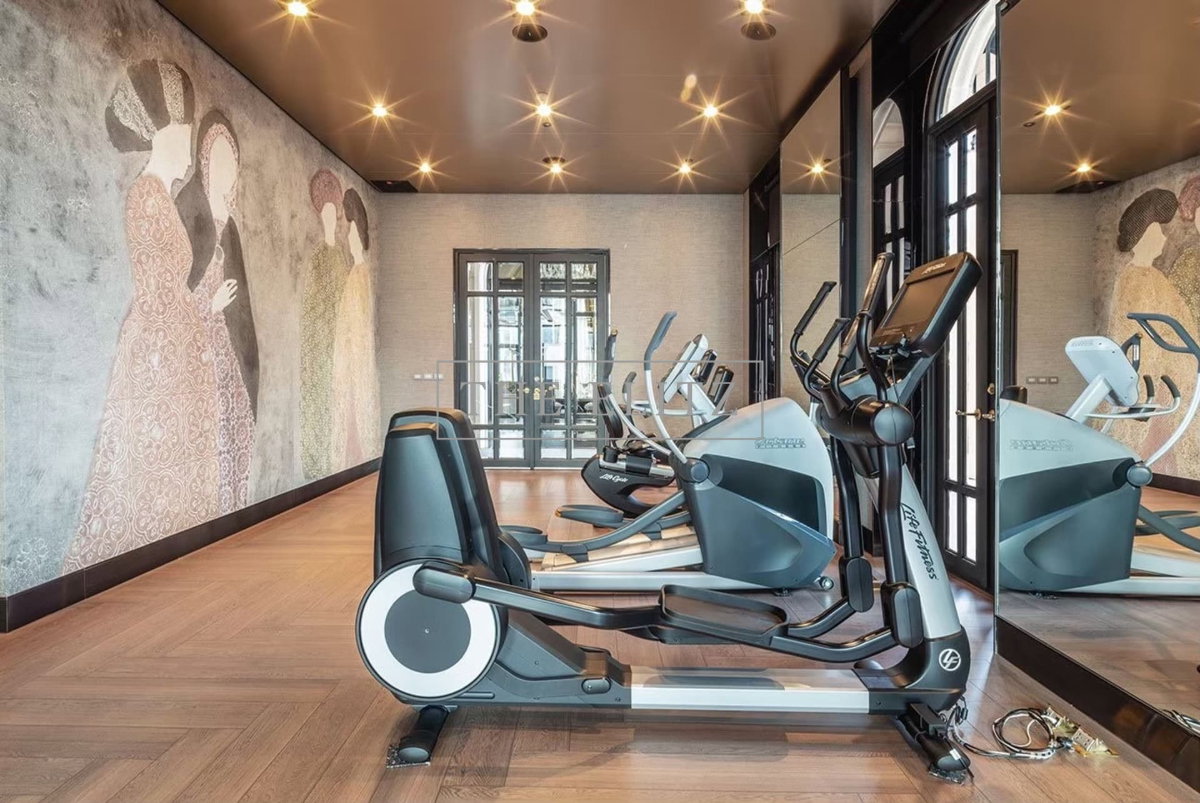 รูป ✨ Live Like Royalty | Super Luxury English-European Style Condo for Sell in Phrom Phong ✨ - รูปที่ 19/22