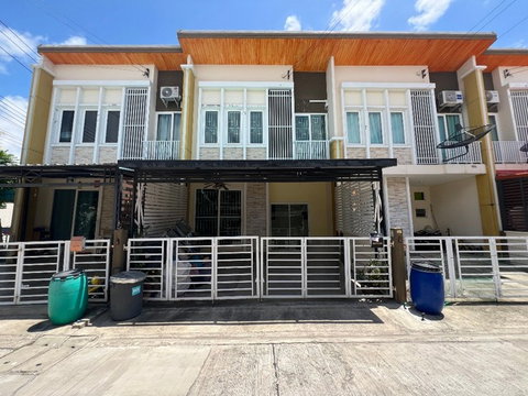 J86569 ขายทาวน์โฮม โกลเด้นทาวน์ พระราม 2 พันท้ายนรสิงห์ อำเภอเมืองสมุทรสาคร สมุทรสาคร