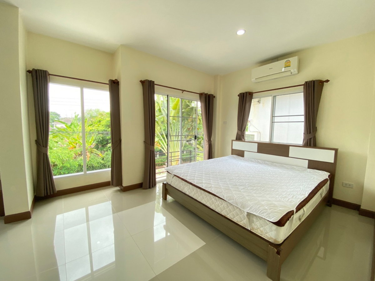 รูป  บ้านเดี่ยวสองชั้น  ในโครงการทำเลย่านเศรษฐกิจ #สันทรายราคาเพียง  3.5 ล้านบาท  #C4MG100537 - รูปที่ 8/20