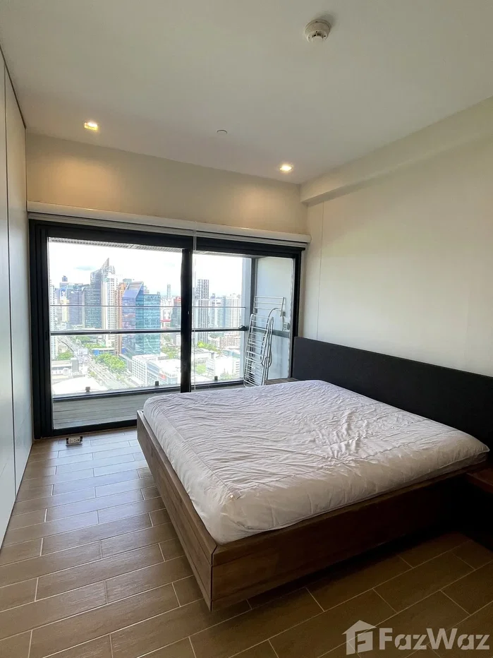 picture Newly renovated room on a high floor with great view unblock 6487440 - 5/17