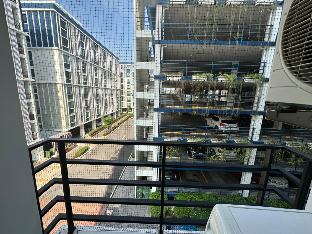 picture Vcondo Salaya (owner post) 🪴🧺 corner room + 50" Smart TV 📺 Ig: Vcondorental (Happy to help w/ student VISA docs) - 6/8