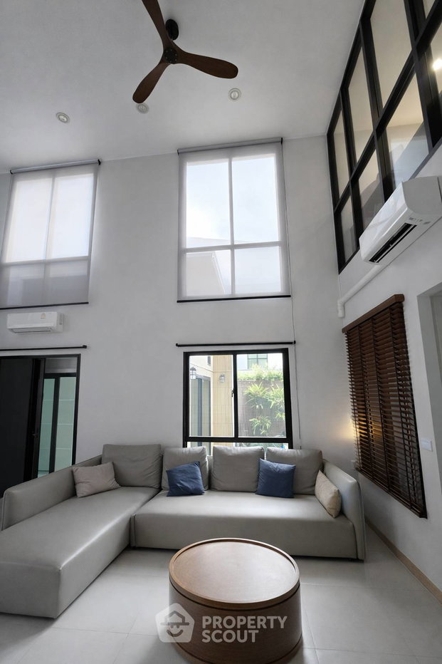 รูป ทาวน์เฮ้าส์ 4-ห้องนอน ที่ เอสทารา ฮาเว่น พัฒนาการ 20 ใน สวนหลวง (ID 3013664) - รูปที่ 3/38
