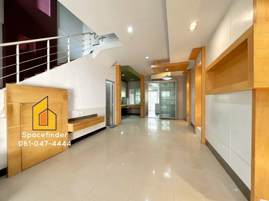 รูป Call : 061-047-4444 บ้านกลางเมือง สวิสทาวน์ เกษตร-นวมินทร์ ทาวน์โฮมแปลงมุม 30.2 ตารางวา 3 ห้องนอน 3 ห้องน้ำ ใกล้นวมินทร์ ซิตี้ อเวนิว - รูปที่ 4/13