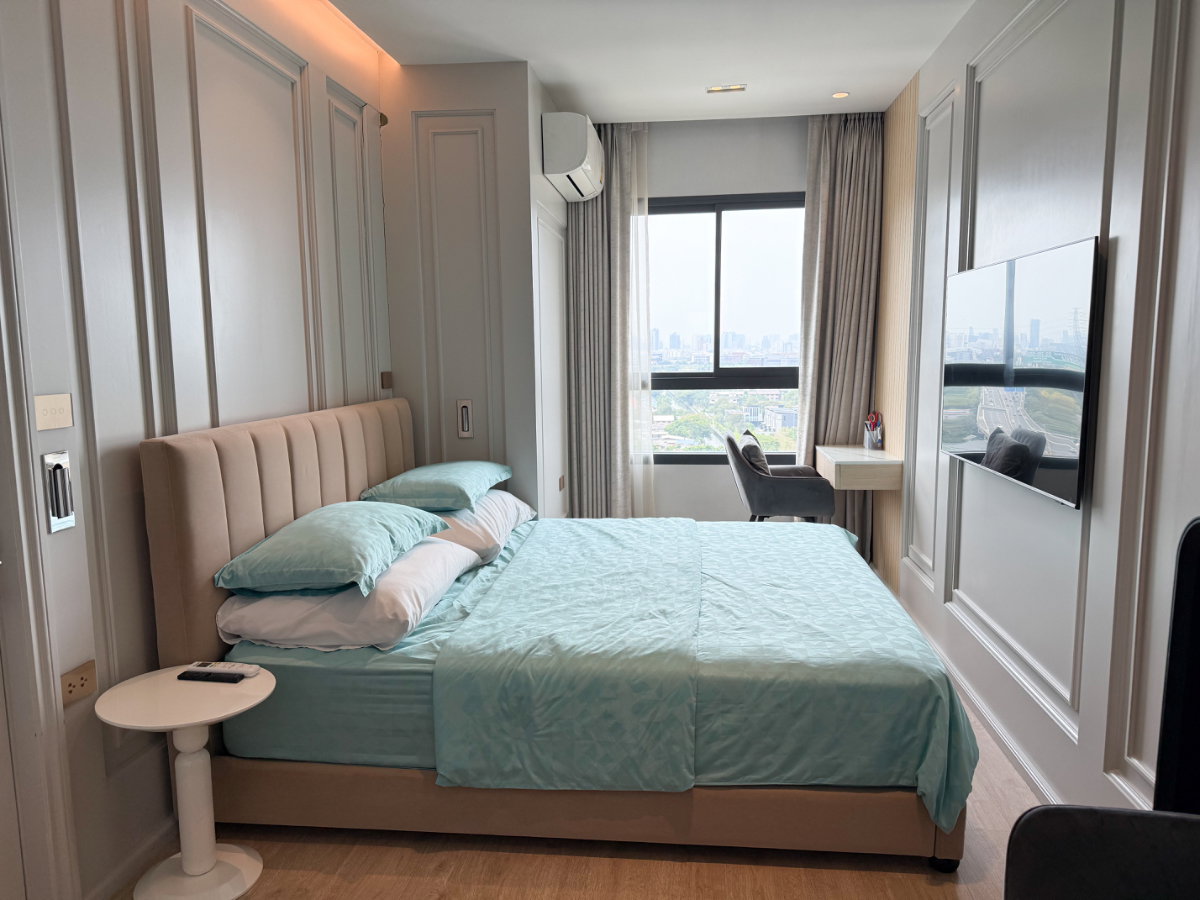 picture 2 Bedrooms, 2 Bathrooms, 2 Parking FOR SALE (Beautiful Room!) - 4/47