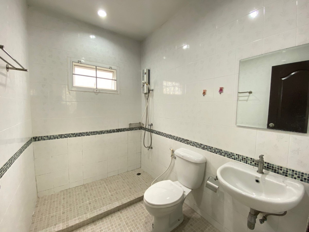 รูป  บ้านเดี่ยวสองชั้น  ในโครงการทำเลย่านเศรษฐกิจ #สันทรายราคาเพียง  3.5 ล้านบาท  #C4MG100537 - รูปที่ 11/20