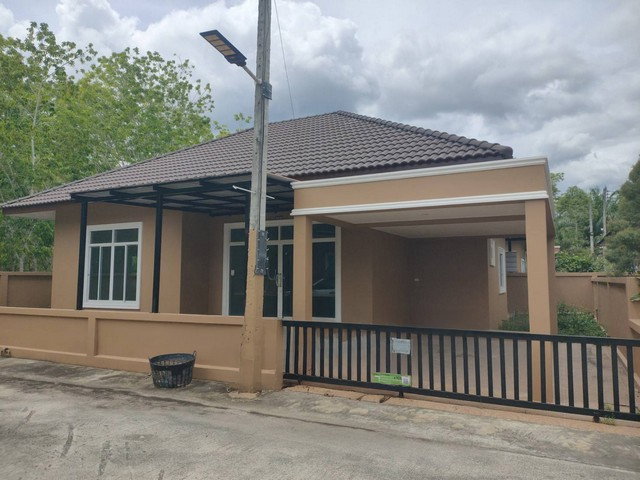 picture FOR SALE HOUSE PROPERTY 2200000 BAHT. - 7/8