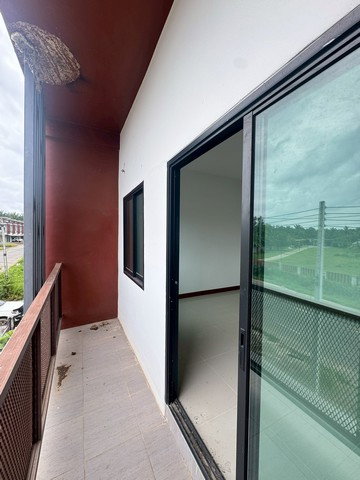 picture FOR SALE TOWNHOUSE PROPERTY 2880000 BAHT. - 5/8