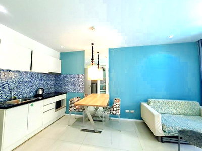 Condos for sale : Atlantis Condo Resort Pattaya for Sale 1Bedroom Pool View