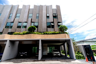 บ้านเดี่ยว วิทยาลัยพณิชยการบางนา : The Park Lane 15 Sukhumvit–Bearing 3 bedrooms, for sale