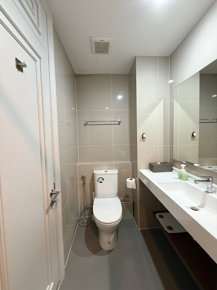 picture 2 Bedrooms, 2 Bathrooms, 2 Parking FOR SALE (Beautiful Room!) - 16/47