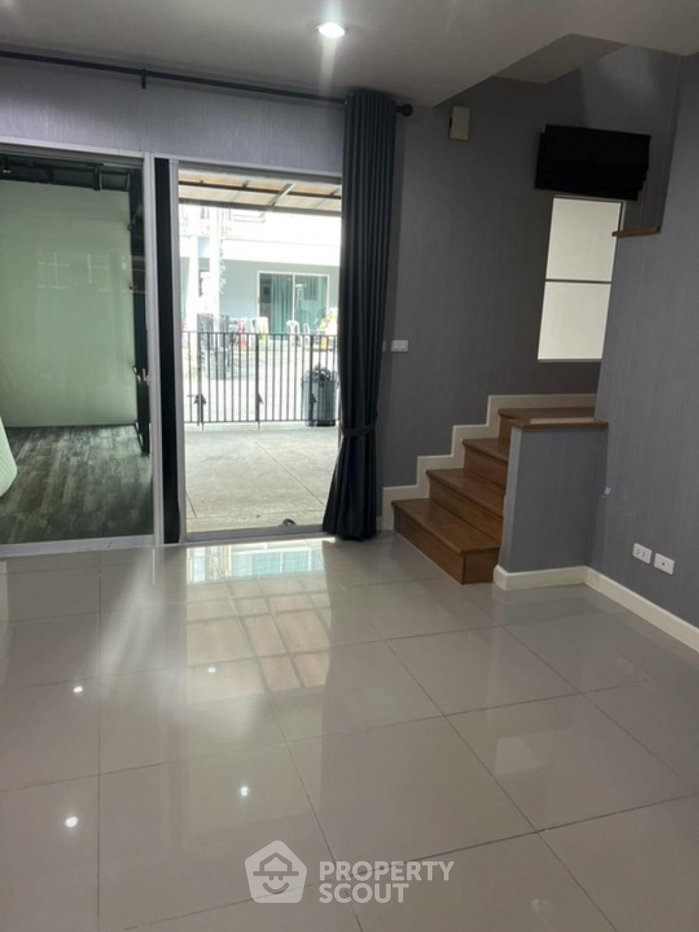 picture 3-BR Townhouse in Ban Mai (ID 1902211) - 2/11