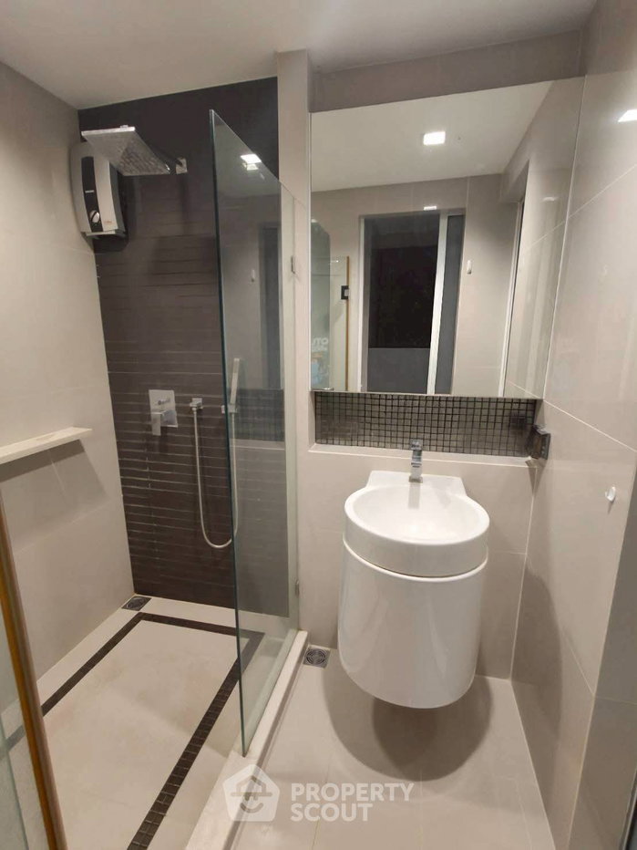 picture 1-BR Condo at Rhythm Sathorn near BTS Saphan Taksin (ID 3023622) - 11/12