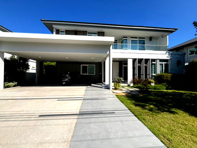 Houses for sale Airport Link Lat Krabang : 🔥🔥 Single House for Sale: Mantana 2 Motorway – New Krungthepkreetha | Expandio | 111.8 sq.w. | Sale: Only 16,500,000 THB | Rnt: 110,000 THB/month