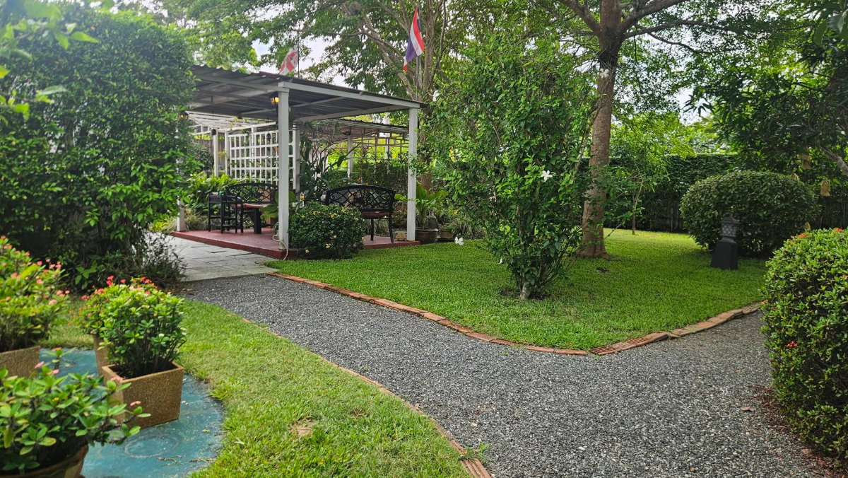 รูป R-133 ✨ บ้านสวนสไตล์รีสอร์ท บรรยากาศธรรมชาติ 🐶 รับสัตว์เลี้ยง (สุนัข) 📍 อำเภอดอยสะเก็ด เชียงใหม่ 🌿 บ้านที่ให้ความรู้สึกเหมือนได้พักผ่อนทุกวัน - รูปที่ 26/61