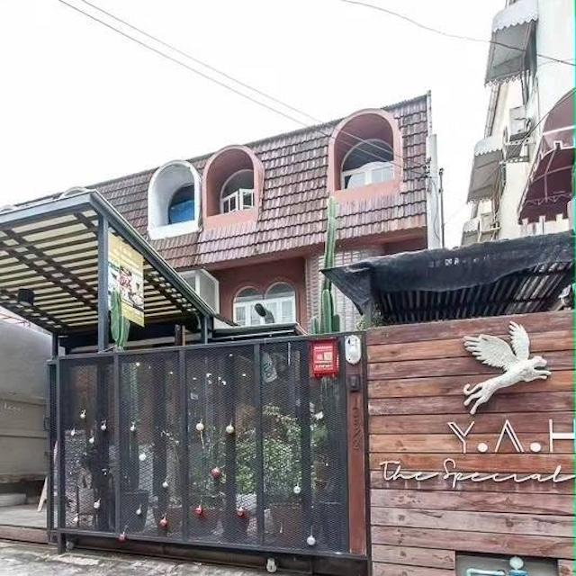 รูป MBR24 ให้เช่าโฮมออฟฟิศสาทร ซอย 7 แยก 1 รีโนเวทใหม่ สูง 3 ชั้น พื้นที่ 250 ตร.ม. ใกล้ BTS ช่องนนทรี 200 เมตร แอร์ 9 ตัว - รูปที่ 1/13