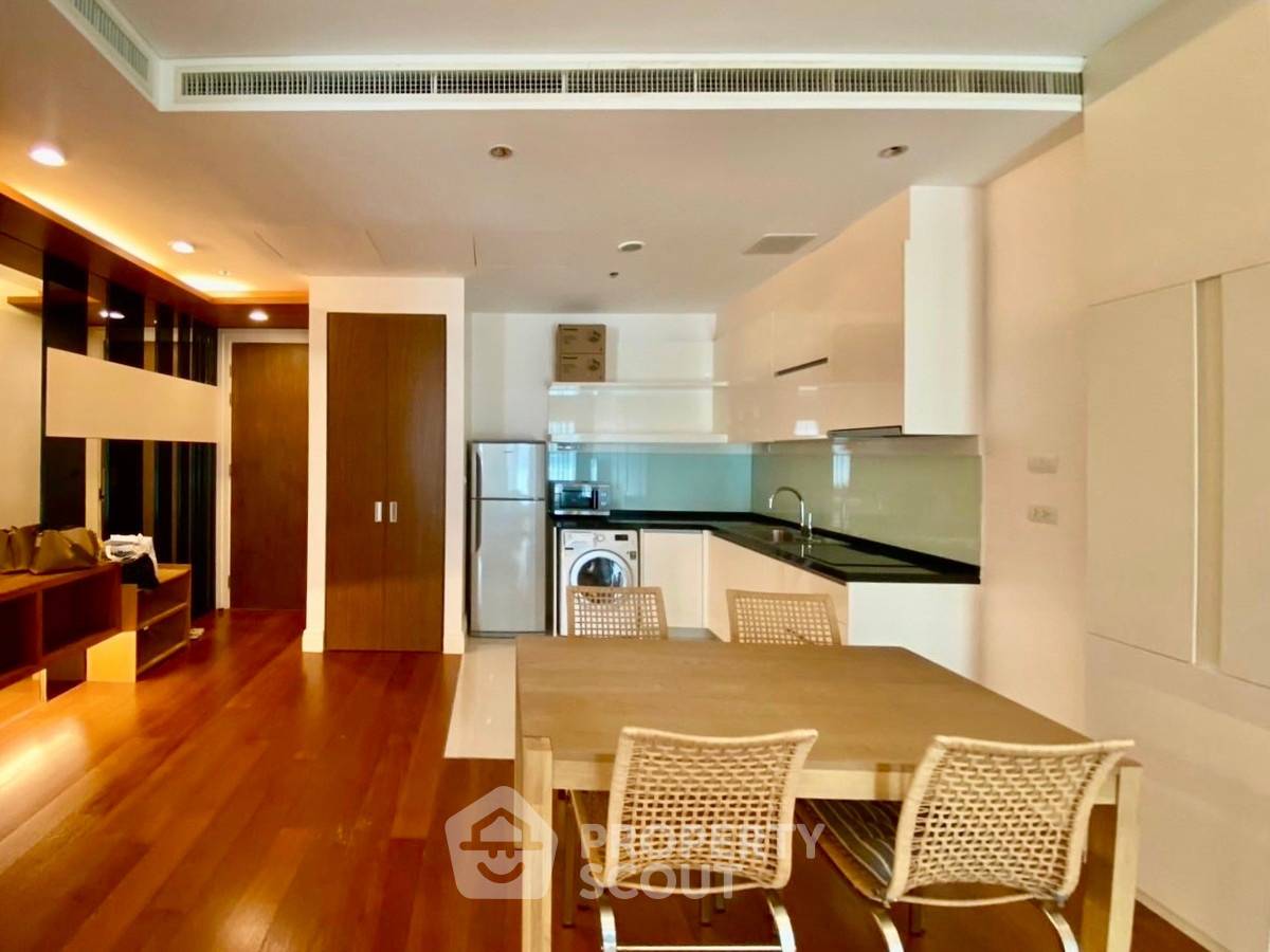 picture 1-BR Condo at Bright Sukhumvit 24 Condominium near BTS Phrom Phong (ID 2585408) - 5/13