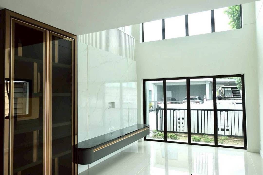 รูป  บ้านเดี่ยวสองชั้นในโครงการ พร้อมคลับเฮ้าส์และสระว่ายน้ำ #สันกำแพง ราคาเพียง 6.9 ล้านบาท  #CSP100929 - รูปที่ 4/14