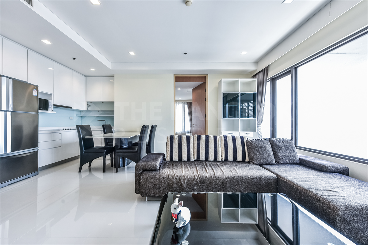 picture Amanta Lumpini near MRT Khlong Toei Station Comfortable and Ready to Move-in - 1/10