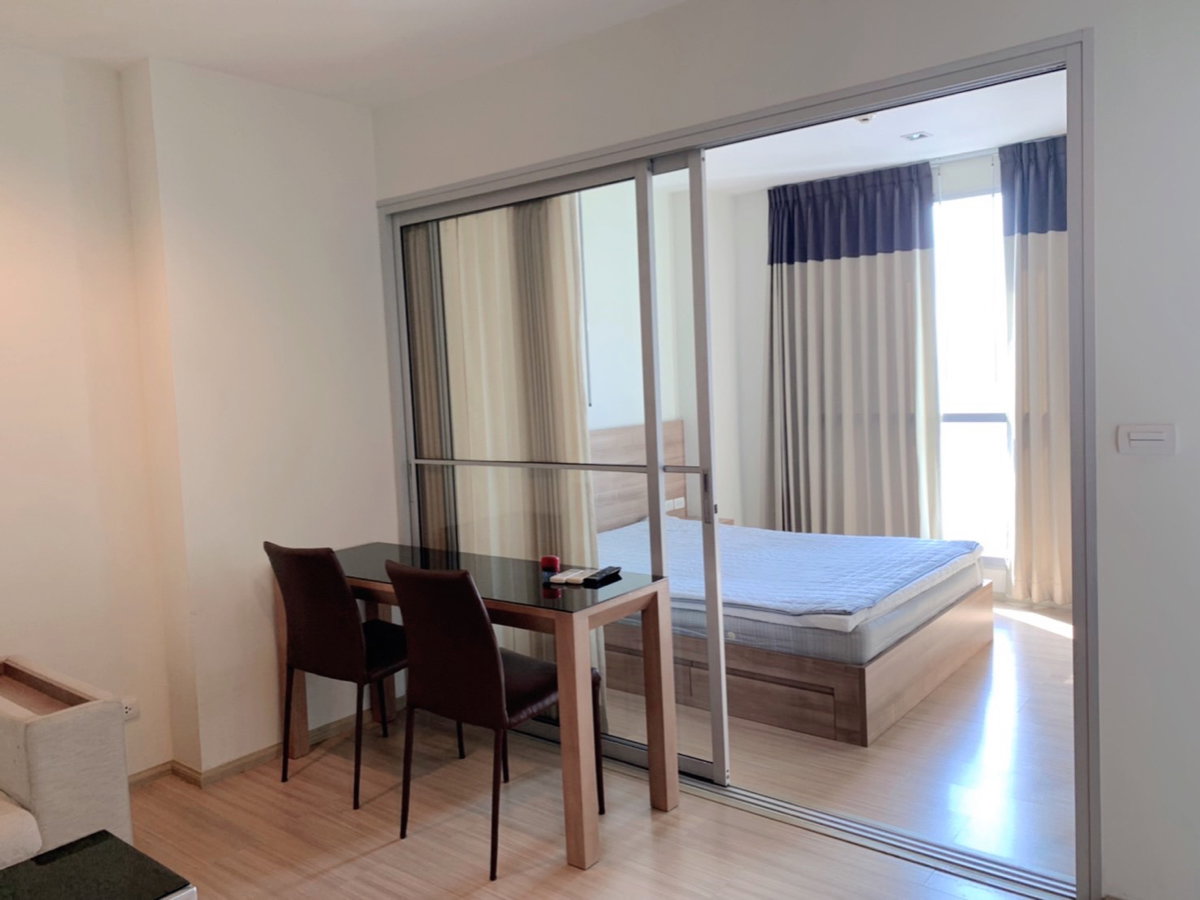 picture For Rent "𝐑𝐡𝐲𝐭𝐡𝐦 𝐑𝐚𝐭𝐜𝐡𝐚𝐝𝐚-𝐇𝐮𝐚𝐢𝐤𝐡𝐰𝐚𝐧𝐠" 1 Bedroom 36 Sq.m. High floor Near : MRT-Huaikhwang - 1/9