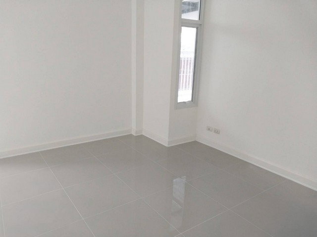 picture FOR SALE HOUSE PROPERTY 3870000 BAHT. - 4/8