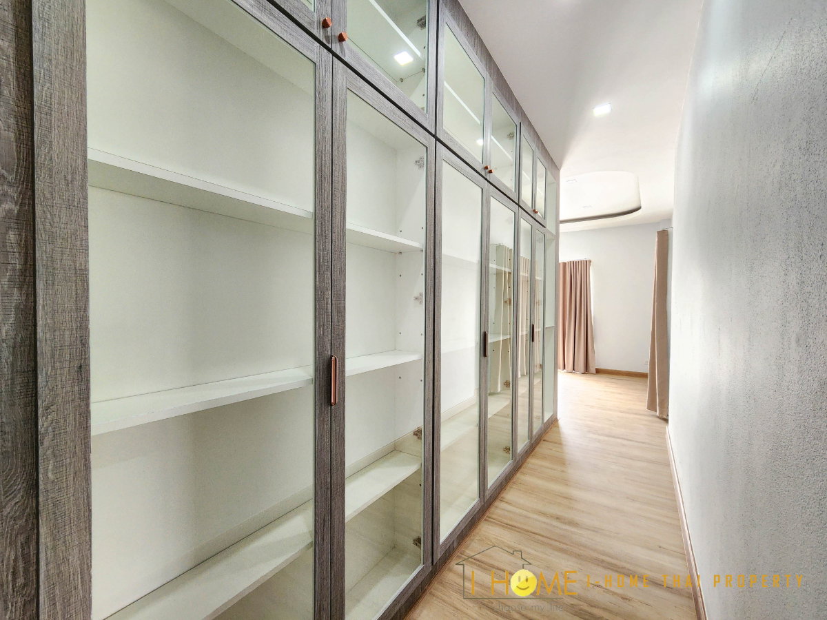 รูป  ให้เช่า Pool Villa 2 ชั้น พร้อมสระว่ายน้ำส่วนตัว ใกล้โรงเรียนนานาชาติ # ASP-V0046 - รูปที่ 32/54