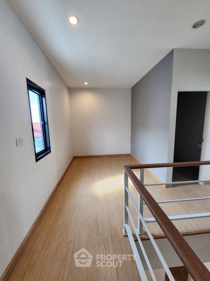 รูป ทาวน์เฮ้าส์ 3-ห้องนอน ใน คลองถนน (ID 3012116) - รูปที่ 6/20