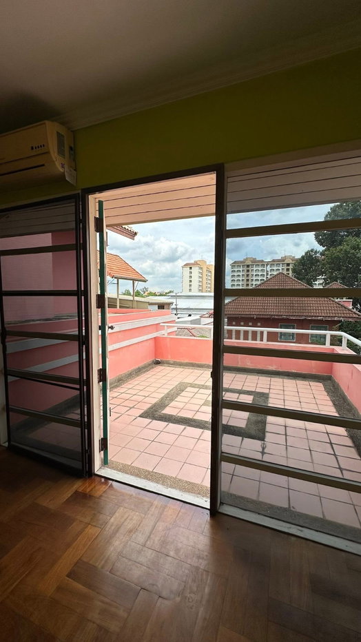 รูป ขายบ้านเดี่ยวหลังใหญ่ 150 ตร.ว. - รูปที่ 33/35