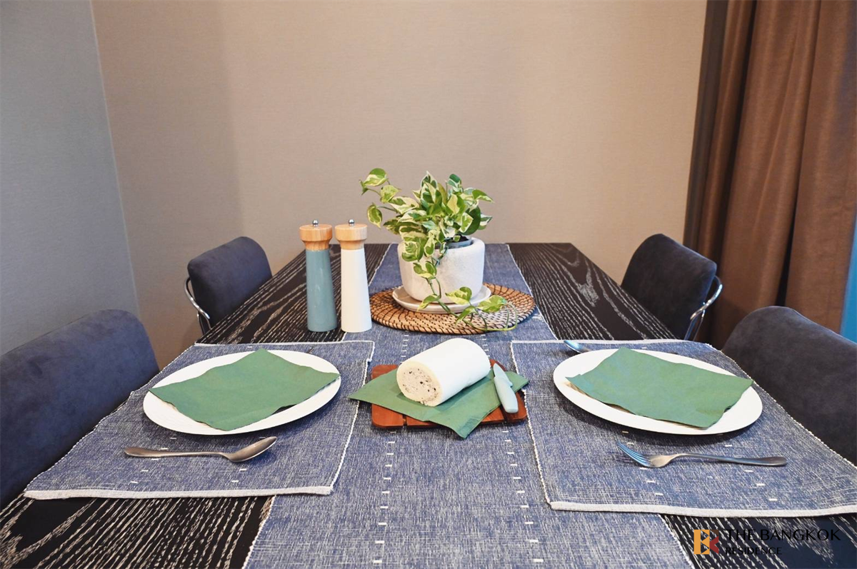 picture THE ESSE at SINGHA COMPLEX near MRT Phetchaburi Station Comfortable and Ready to Move-in - 1/10
