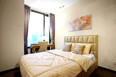 Condos for rent : 🏢 Edge Sukhumvit 23, a condo in the business district. Beautiful, ready-to-move-in units. Close to BTS Asoke and MRT Sukhumvit. 🚆