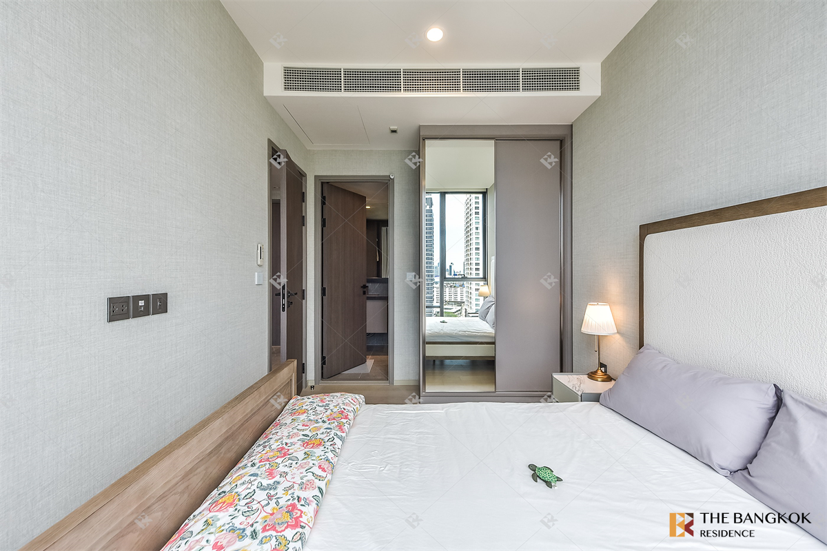 picture Book before anyone else The extro phayathai - rangnam near BTS Victory Monument - 2/10