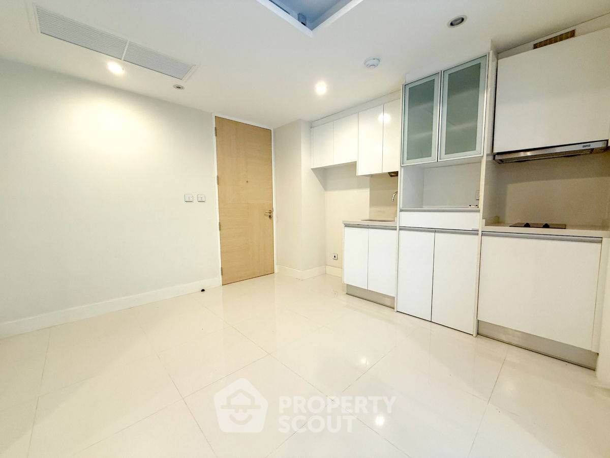 รูป คอนโด 2-ห้องนอน ที่ โคเรสซิโอ สาทร-พิพัฒน์ ใกล้ BTS ช่องนนทรี (ID 2573682) - รูปที่ 3/9