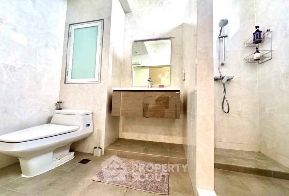 รูป คอนโด 3-ห้องนอน ที่ ศุภาลัย เพลส สุขุมวิท 39 ใกล้ BTS พร้อมพงษ์ (ID 3020825) - รูปที่ 28/42
