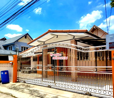 เช่าบ้านเดี่ยว วิทยาลัยพยาบาลบรมราชชนนีนพรัตน์วชิระ : ให้เช่า บ้านเดี่ยวชั้นเดี่ยว 80 ตรว.ปรับปรุงทาสีใหม่ ใกล้เดอะมอลล์ อยู่ นวมินทร์ 42