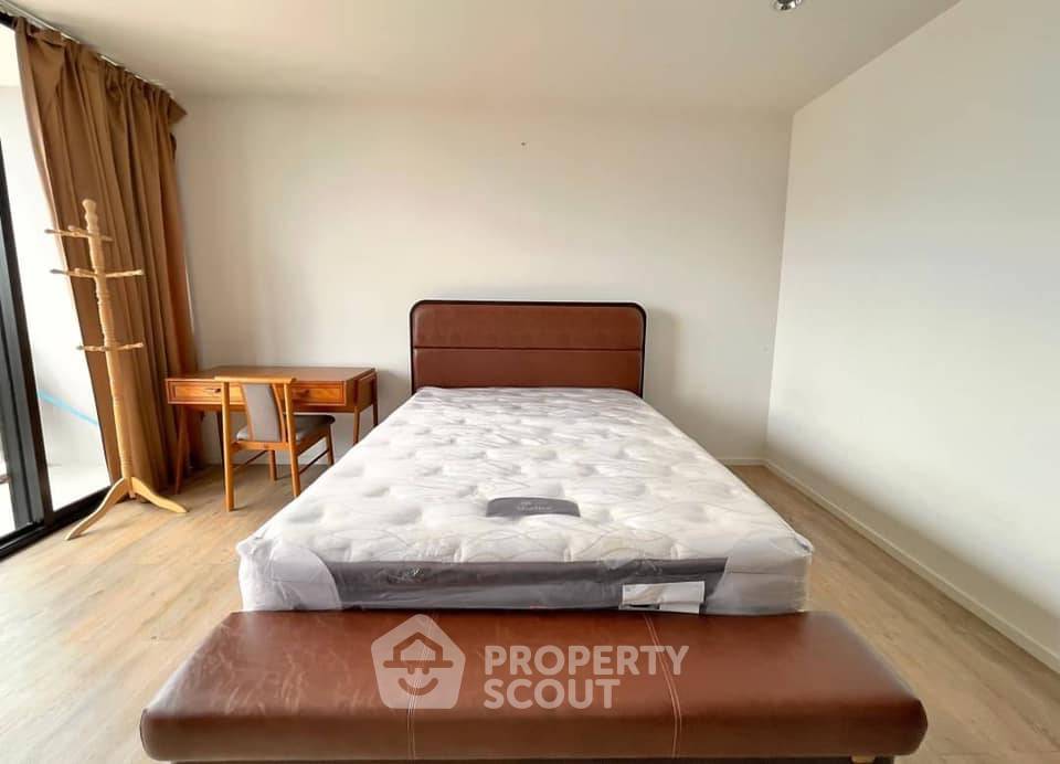 picture Studio Condo at The Issara Ladprao near MRT Lat Phrao (ID 517564) - 5/12