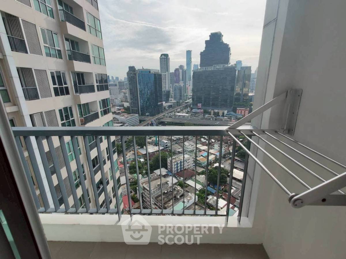 picture 1-BR Condo at Rhythm Sathorn near BTS Saphan Taksin (ID 3023622) - 3/12