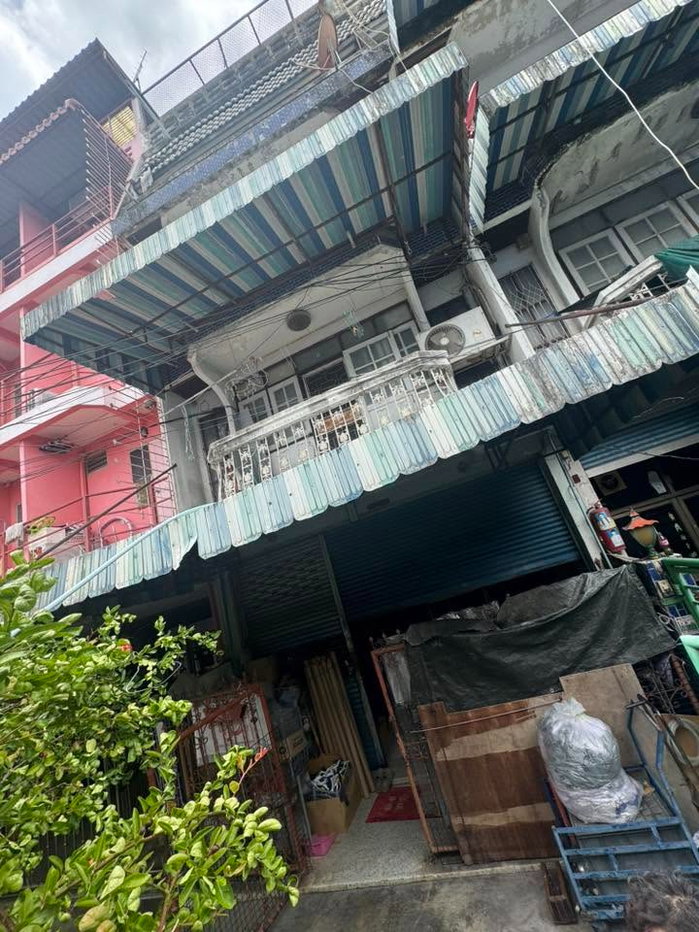 รูป ขายบ้านตึกแถว/อาคารพาณิชย์ 5 ชั้น ใกล้ MRT อิสรภาพ ศิริราช เซ็นทรัลปิ่นเกล้า ซอยอิสรภาพ 42/1 เจ้าของขายเอง (งดรับนายหน้า) - รูปที่ 2/21