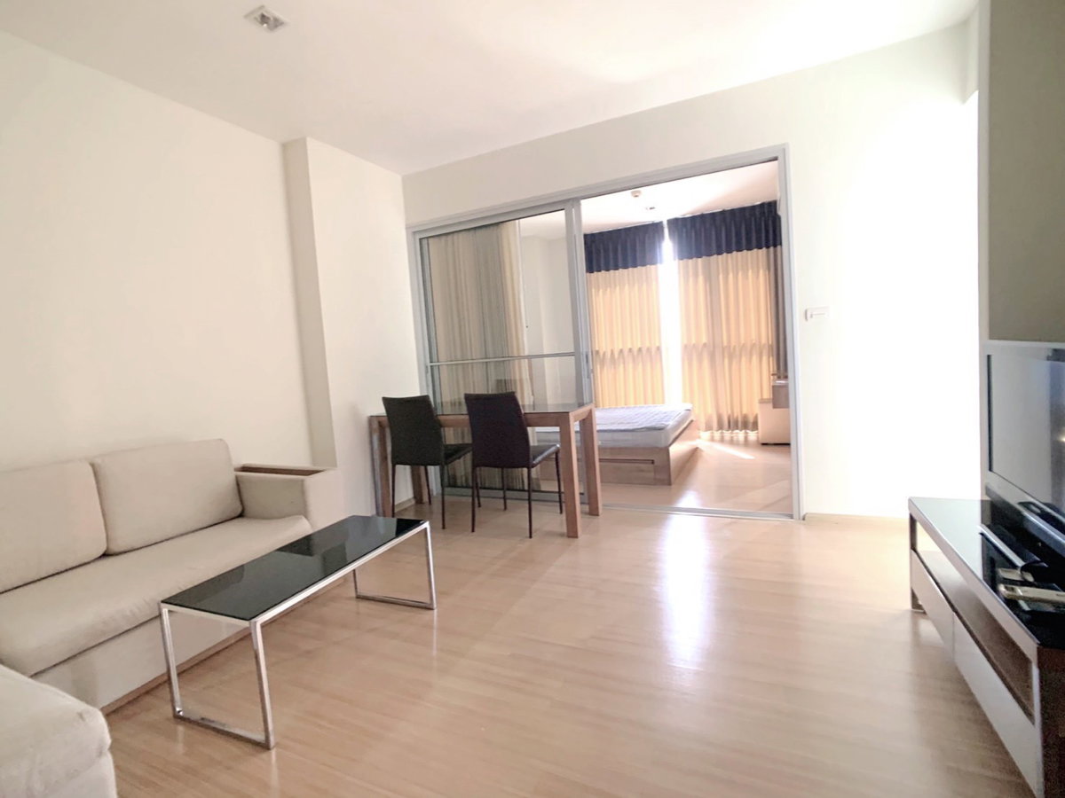 picture For Rent "𝐑𝐡𝐲𝐭𝐡𝐦 𝐑𝐚𝐭𝐜𝐡𝐚𝐝𝐚-𝐇𝐮𝐚𝐢𝐤𝐡𝐰𝐚𝐧𝐠" 1 Bedroom 36 Sq.m. High floor Near : MRT-Huaikhwang - 3/9