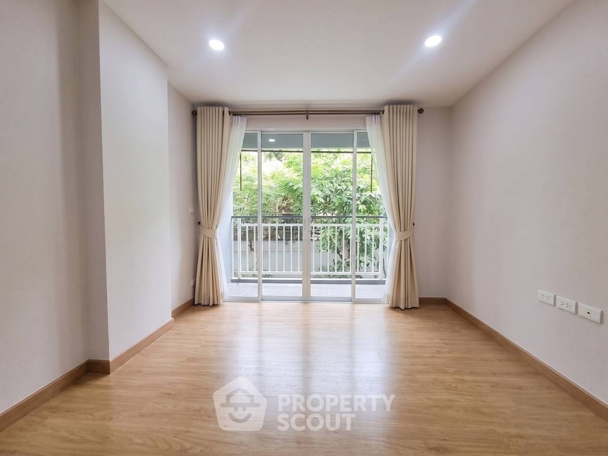 รูป คอนโด 1-ห้องนอน ที่ โว๊ค สุขุมวิท16 คอนโดมิเนียม ใกล้ MRT ศูนย์การประชุมแห่งชาติสิริกิติ์ (ID 3022283) - รูปที่ 4/19
