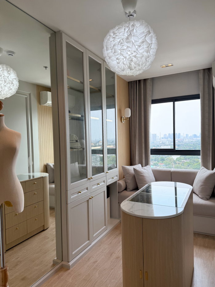 picture 2 Bedrooms, 2 Bathrooms, 2 Parking FOR SALE (Beautiful Room!) - 41/47