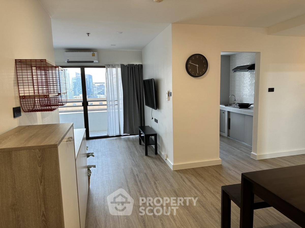 picture 2-BR Condo at Top View Tower Condominium near BTS Thong Lor (ID 1611844) - 1/8