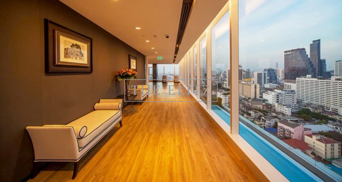 รูป ✨ The Ultimate Sathorn Living | Luxury Condo for Rent Near BTS Surasak & Silom ✨ - รูปที่ 9/12