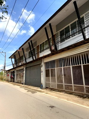 Shophouses for sale Krabi : FOR SALE  COMMERCIAL BUILDING PROPERTY  2280000 BAHT.