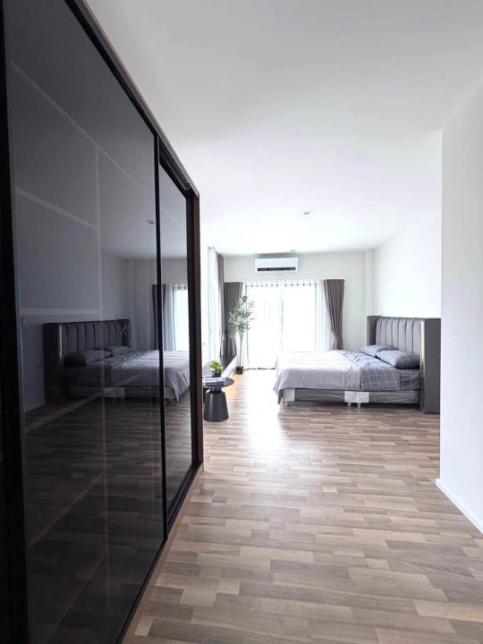 picture Two-Storey Detached House for Rent in a Residential Project - 7/16