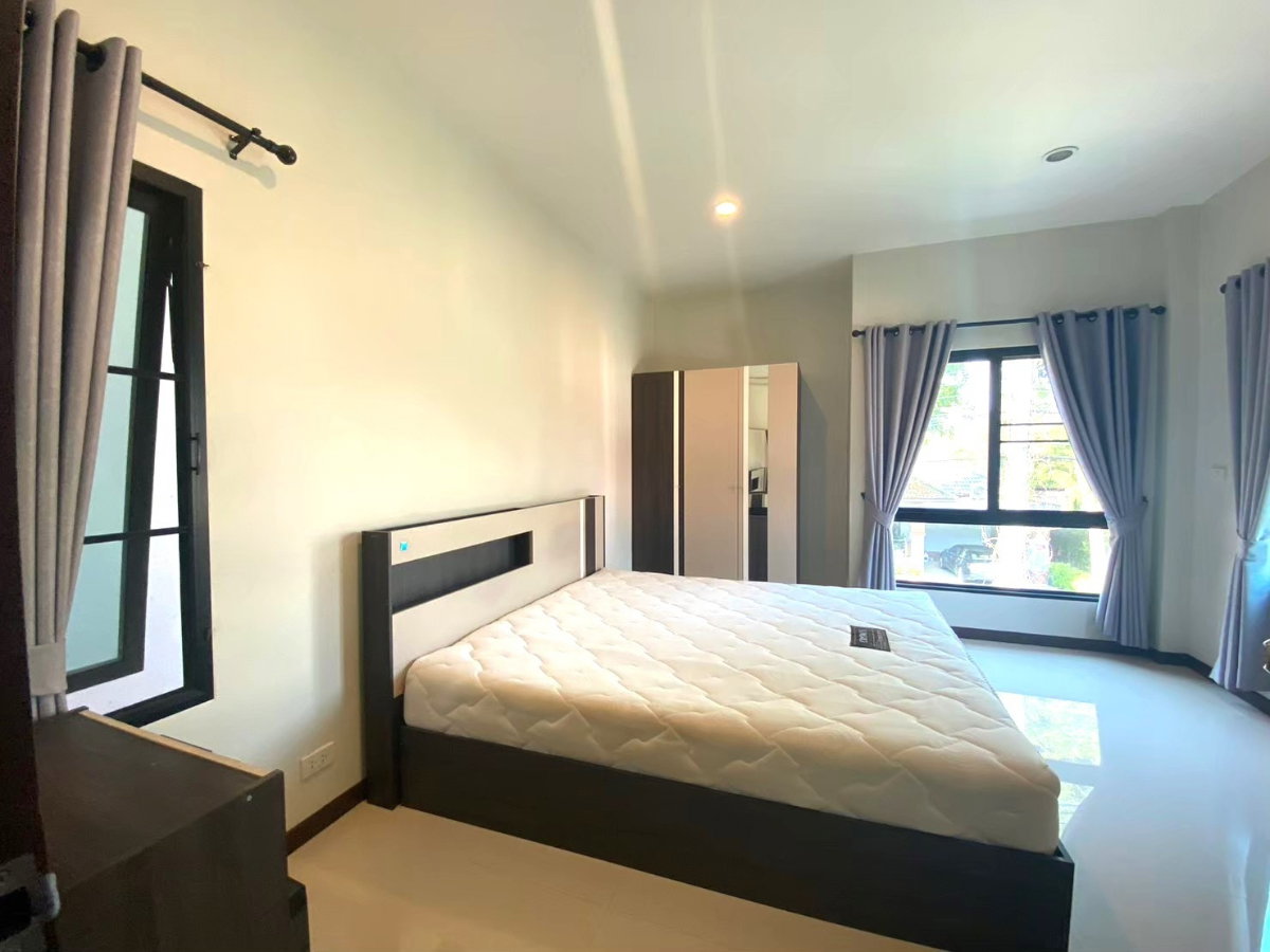 รูป บ้านเดี่ยว 2 ชั้น บ้านทำเลดี ใกล้เมือง #C4MG100536 - รูปที่ 15/22